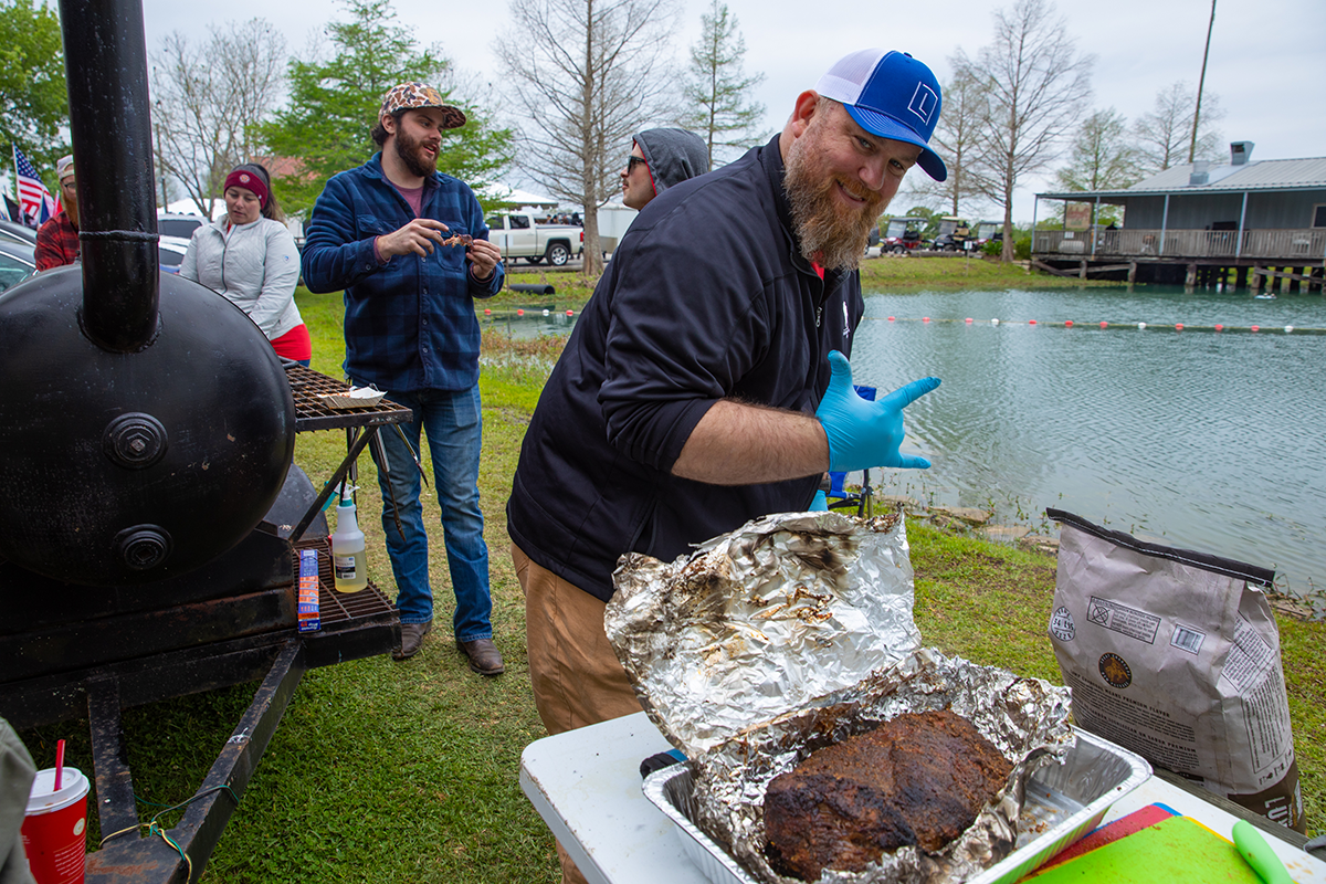 Office of Veteran&nbsp;and Military Student Services’ fundraiser Operation Smoke Sheaux barbecue contest