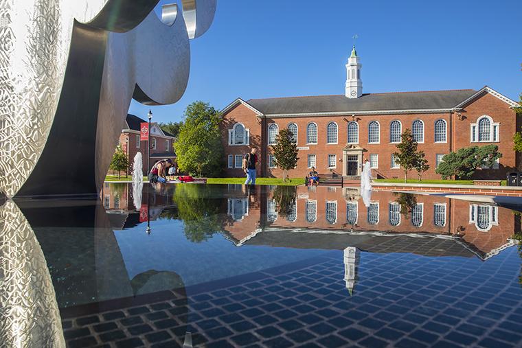 University of Louisiana at Lafayette's Quad fountain 