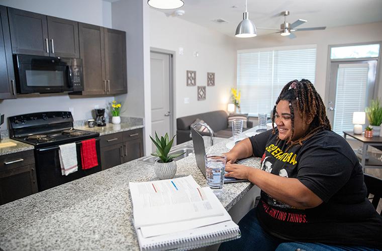 UL Lafayette student in campus housing